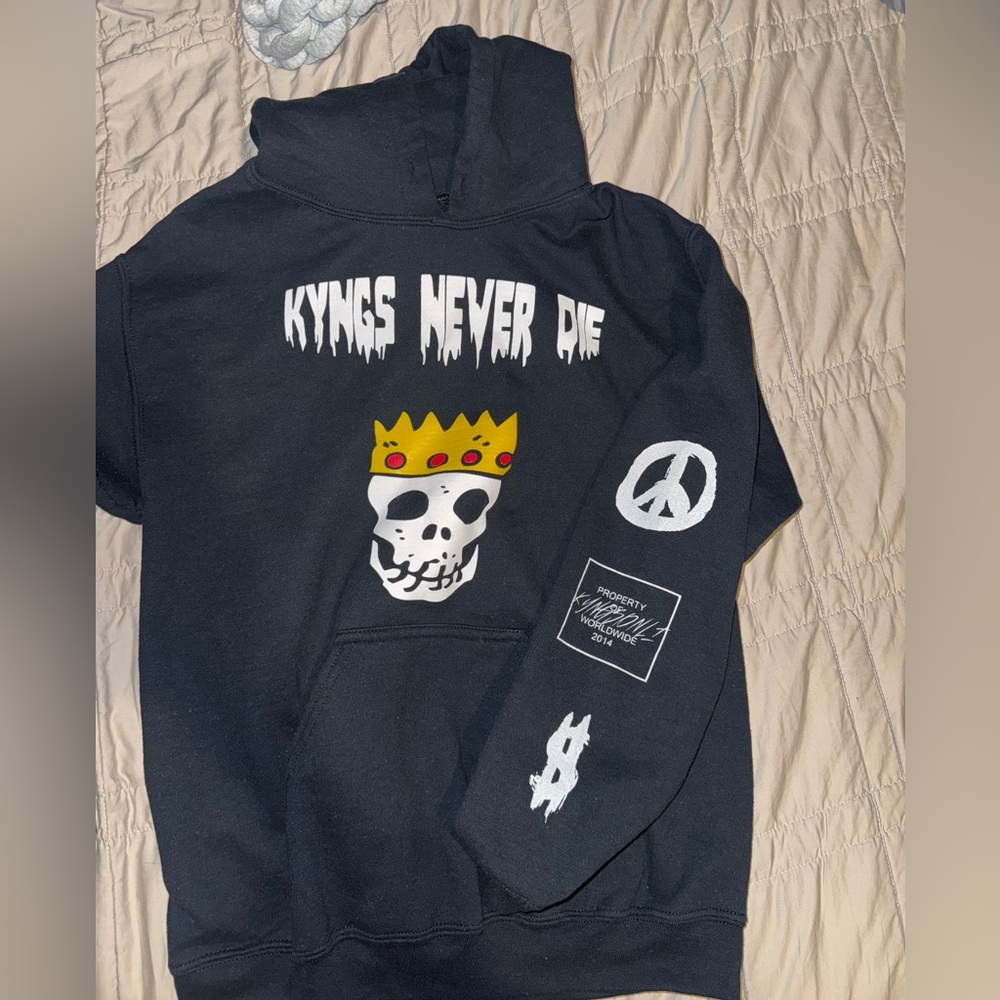 Streetwear Graphic Hoodie